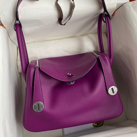 Hermes Lindy 26 Handmade Bag In Anemone Swift Calfskin HMS2FXJLNIJ
