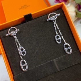 Hermes Earrings CE7424 1:1 Replica HMSA7H8X9Q2