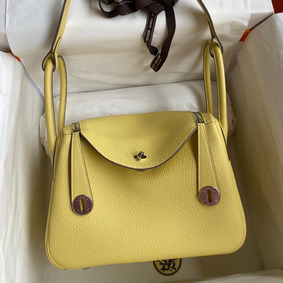 Hermes Lindy 26 Handmade Bag In Jaune Poussin Clemence Leather Top Replica HMSA3RT865Q
