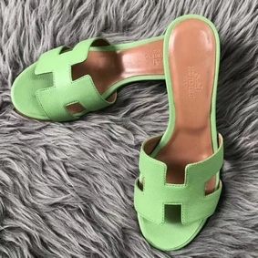 High Quality Hermes Oasis Sandals In Vert Criquet Epsom Leather HMS109280S0