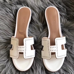 High Quality Hermes Oasis Sandals In White Perforated Epsom Leather HMS2K0DP2X4