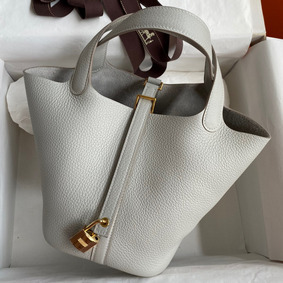 Hermes Picotin Lock 18 Handmade Bag in Pearl Grey Clemence Leather HMSTQ6P8ZMN