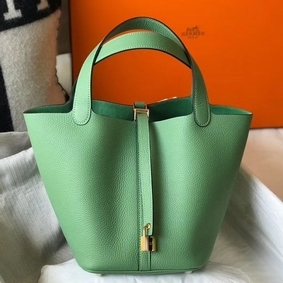 Hermes Picotin Lock 22 Bag In Vert Criquet Clemence Leather HMS871B0BP0