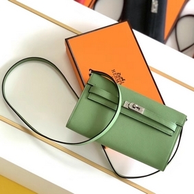 Hermes Kelly Classique To Go Wallet In Vert Criquet Epsom Calfskin Top Replica HMSOJRV0F94