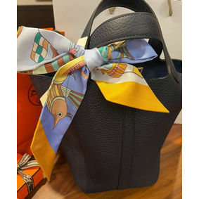 Hermes Scarf HEC00072 Replica HMSXC06E2D4