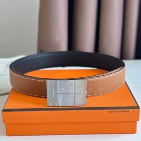 Hermes Typo Reversible Belt 32MM in Gold Epsom Calfskin HMSWG6P7D91