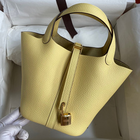 Hermes Picotin Lock 18 Handmade Bag in Jaune Poussin Clemence Leather Top Replica HMS9XJ086LF