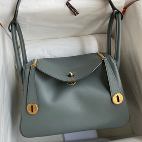 Top Replica Hermes Lindy 26 Handmade Bag In Vert Amande Evercolor Leather HMS1M326QK5
