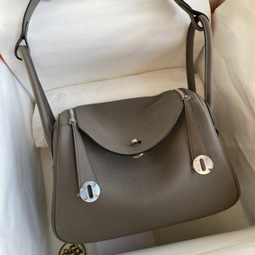 Hermes Lindy 26 Handmade Bag In Etain Clemence Leather Top Replica HMS1ZP64LG2