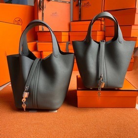 Imitation Hermes Picotin Lock Bags Original togo Leather PL3388 Almond green HMS1KJKAFNU