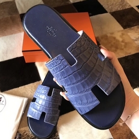 Hermes Izmir Sandals In Blue Matte Niloticus Crocodile Replica HMSD7J12M07
