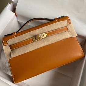 Hermes Kelly Pochette Handmade Bag In Gold Swift Calfskin Replica HMS15U9VERK
