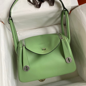 Hermes Lindy 26 Handmade Bag In Vert Cypres Swift Calfskin 1:1 Replica HMS8SKJM7WL