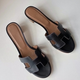 Best Quality Hermes Oasis Sandals In Black Swift Leather HMS4IU8IT2X