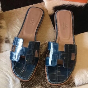 Hermes Oran Sandals In Blue Shiny Niloticus Crocodile Replica HMS1CO64W4M