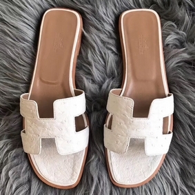 Hermes Oran Sandals In White Ostrich Leather Top Replica HMSU8C5839R