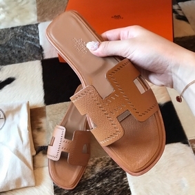 Hermes Oran Slide Sandals In Gold Epsom Perforated Calfskin Replica HMSKB31A5XZ
