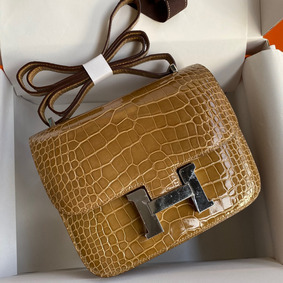Copy Hermes Constance 18 Handmade Bag In Beige Shiny Alligator Leather HMS107NDS66